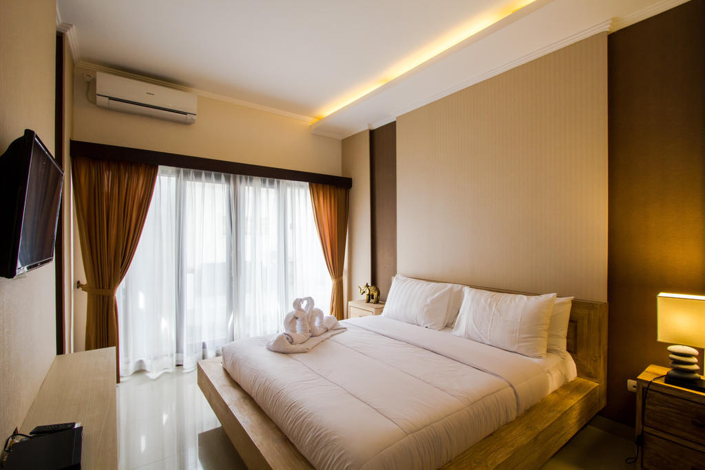 Karana Villa Denpasar Exterior foto